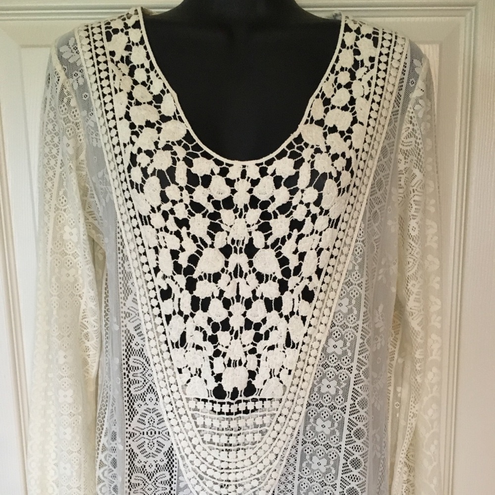 Woman’s Lace Boho Top